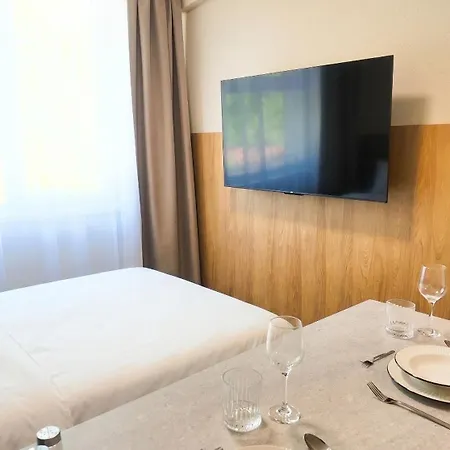 Axiom - Nova 4 Apartment Košice